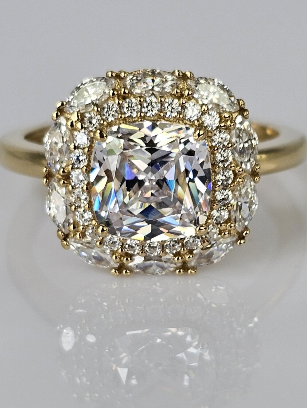 Gorgeous Diamond Simulant 18K Vermeil Ring Size 9!